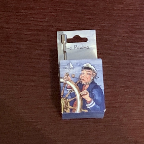 NWT mini music box -la Paloma - Picture 3 of 3